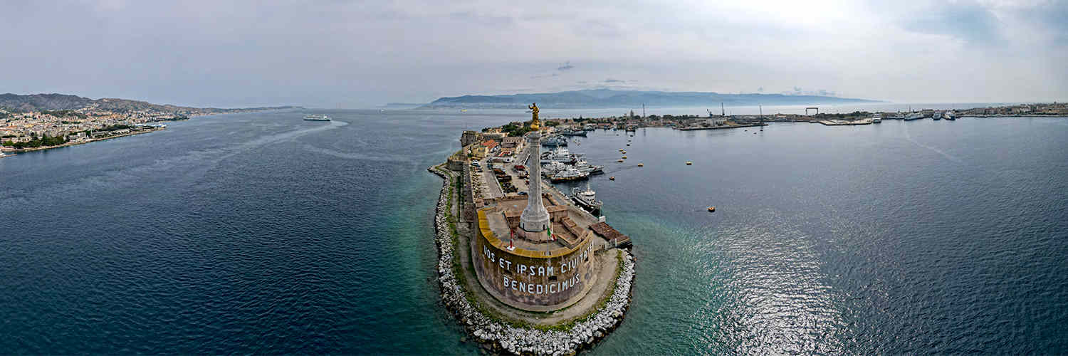 Hero visitme: veduta aerea forte del santissimo salvatore