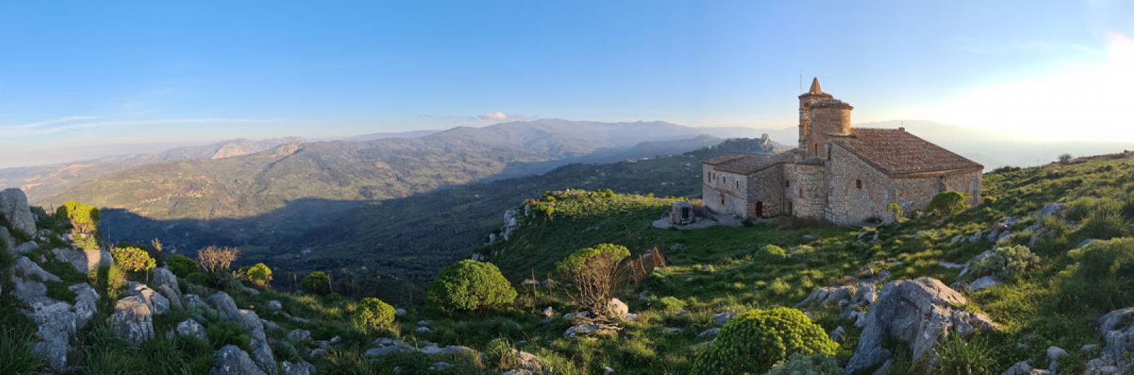Chiesa-Santuario dei Tre Santi di San Fratello 