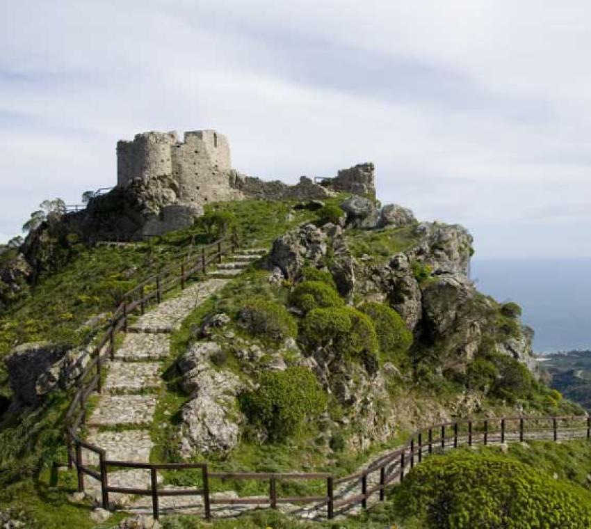 Andar per Castelli nei Peloritani 