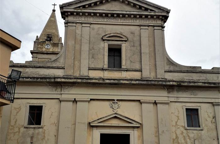 La Chiesa Madre dei SS. Apostoli Filippo e Giacomo a Naso