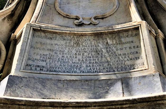 Immacolata di marmo