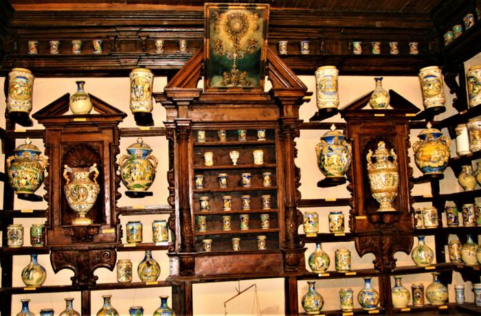 Farmacia cinquecentesca di Roccavaldina