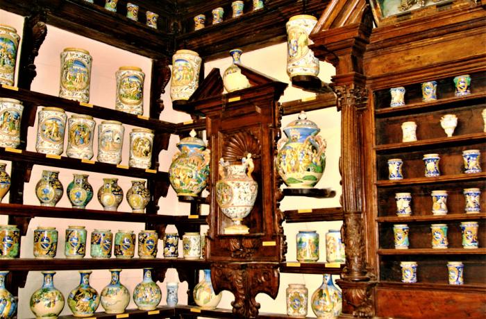 Farmacia cinquecentesca di Roccavaldina