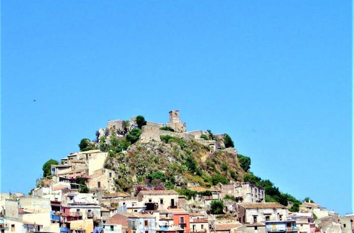 Andar per Castelli nei Peloritani 