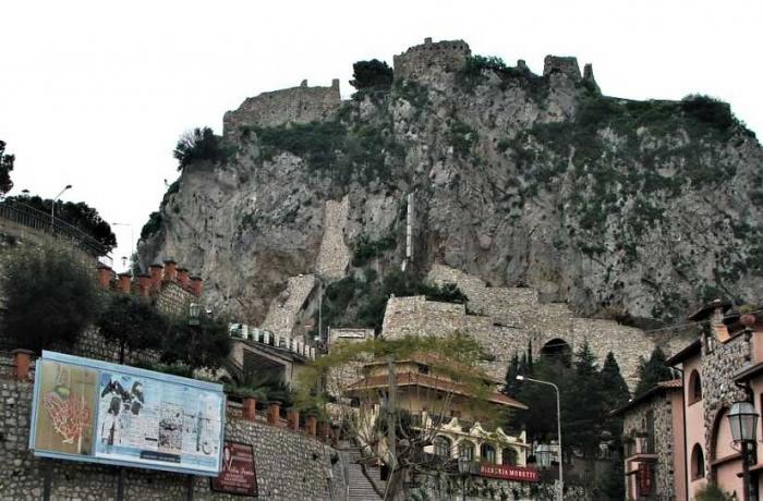Andar per Castelli nei Peloritani 