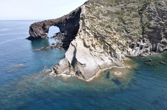 Giro in barca delle Isole Eolie